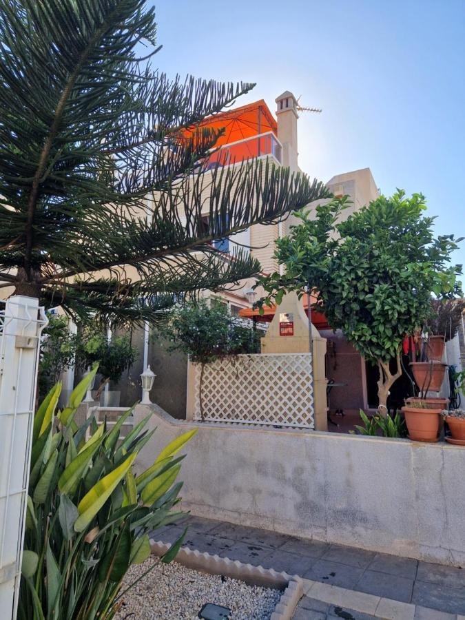 Magnifico Chalet Adosado En Torrevieja, Alicante. Extérieur photo