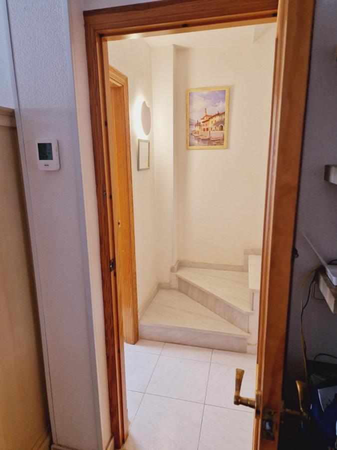 Magnifico Chalet Adosado En Torrevieja, Alicante. Extérieur photo