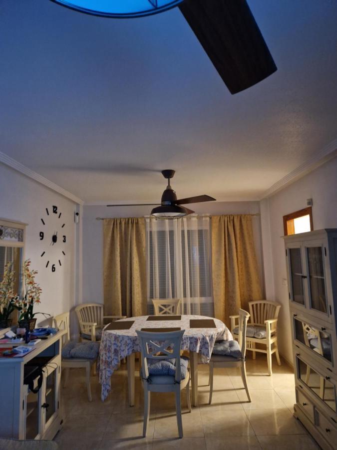 Magnifico Chalet Adosado En Torrevieja, Alicante. Extérieur photo